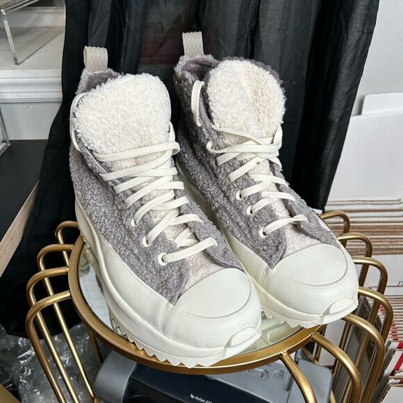 Converse Chuck Taylor All Star Faux Shearling Run Star Hike Platform Sneaker - Picture 9 of 9